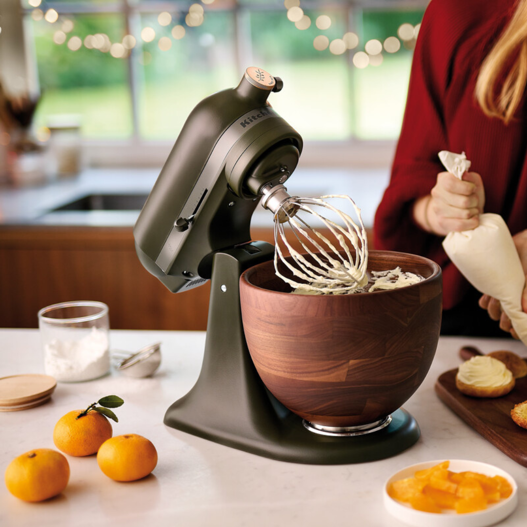 KA Artisan 4.7 L Tilt-Head Stand Mixer Evergreen